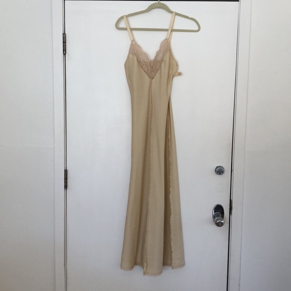 Linsey Roscoe vintage nightgown 52” long size Petite - Picture 10 of 14